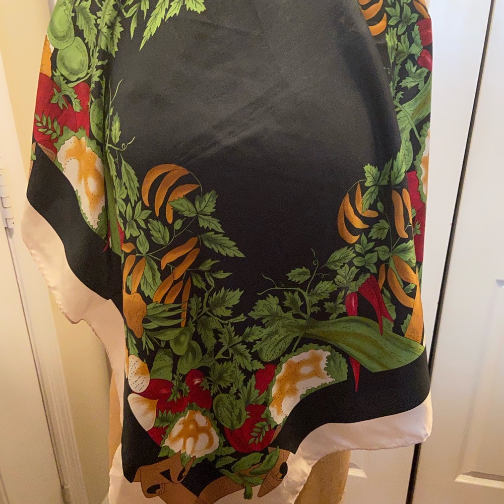 Scarves - Picture 2 of 4